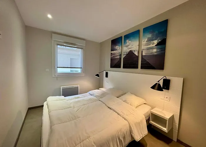 Cosy Cote Cour, Acces Plage, Piscine, Balcon, Parking, Animaux Admis, - Fr-1-194-228 *