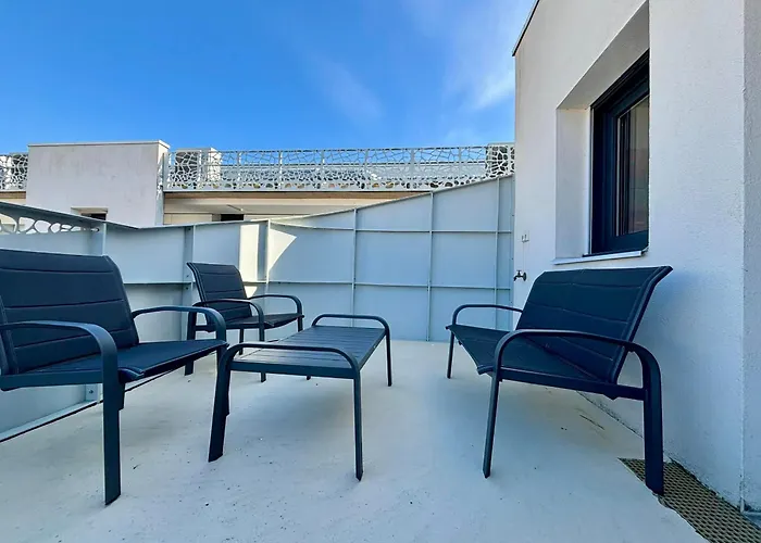 Apartament Cosy Cote Cour, Acces Plage, Piscine, Balcon, Parking, Animaux Admis, - Fr-1-194-228