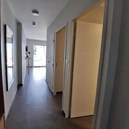 Cosy Cote Cour, Acces Plage, Piscine, Balcon, Parking, Animaux Admis, - Fr-1-194-228 *