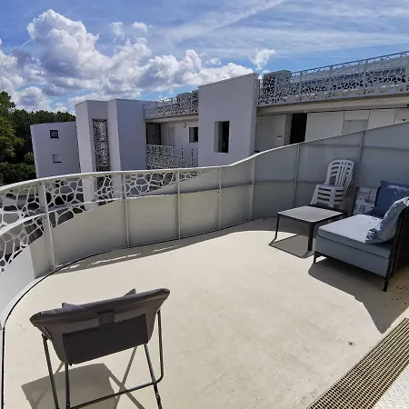 Appartement Cosy Cote Cour, Acces Plage, Piscine, Balcon, Parking, Animaux Admis, - Fr-1-194-228