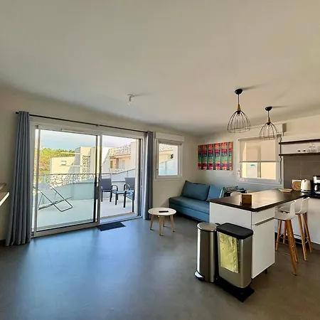 Cosy Cote Cour, Acces Plage, Piscine, Balcon, Parking, Animaux Admis, - Fr-1-194-228 Daire *