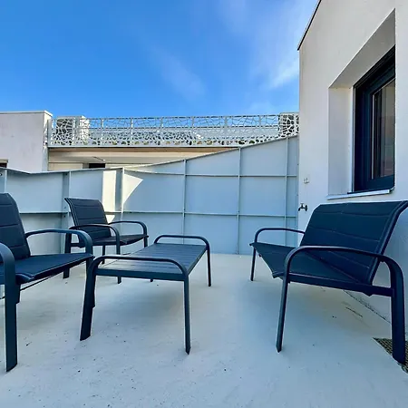 Daire Cosy Cote Cour, Acces Plage, Piscine, Balcon, Parking, Animaux Admis, - Fr-1-194-228