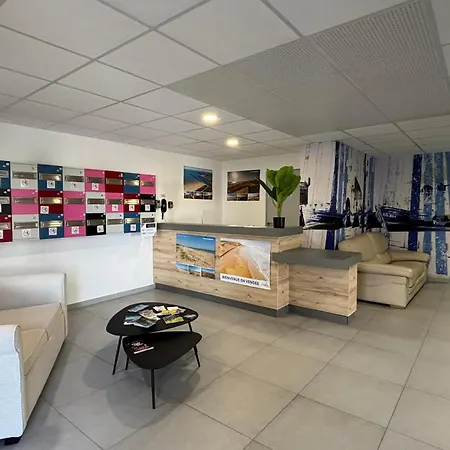 Lejlighed Cosy Cote Cour, Acces Plage, Piscine, Balcon, Parking, Animaux Admis, - Fr-1-194-228 *