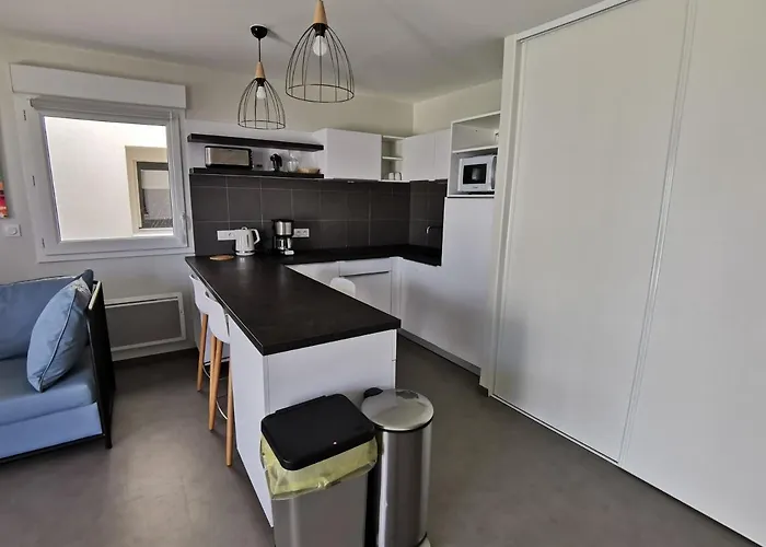 Cosy Cote Cour, Acces Plage, Piscine, Balcon, Parking, Animaux Admis, - Fr-1-194-228 아파트 라트슈수르메르