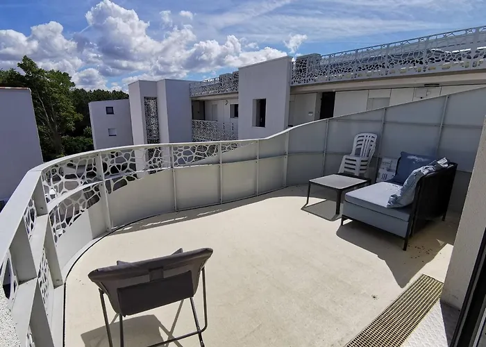 아파트 Cosy Cote Cour, Acces Plage, Piscine, Balcon, Parking, Animaux Admis, - Fr-1-194-228