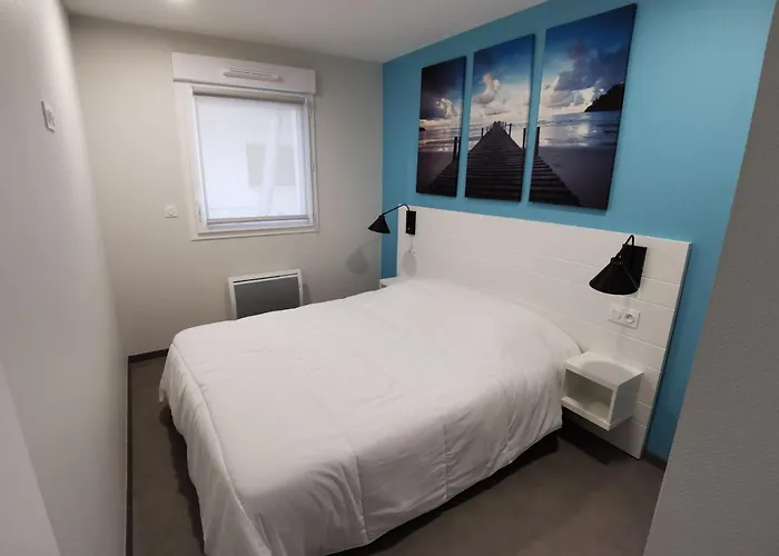 Cosy Cote Cour, Acces Plage, Piscine, Balcon, Parking, Animaux Admis, - Fr-1-194-228 *