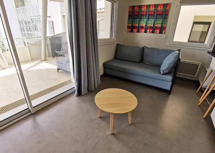 아파트 Cosy Cote Cour, Acces Plage, Piscine, Balcon, Parking, Animaux Admis, - Fr-1-194-228